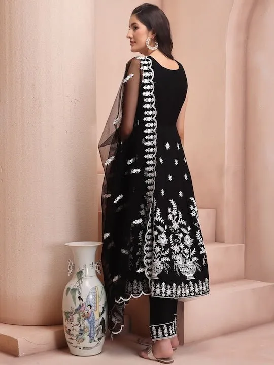 Black Floral Embroidered Thread Work Chanderi Cotton Kurta & Trousers With Dupatta