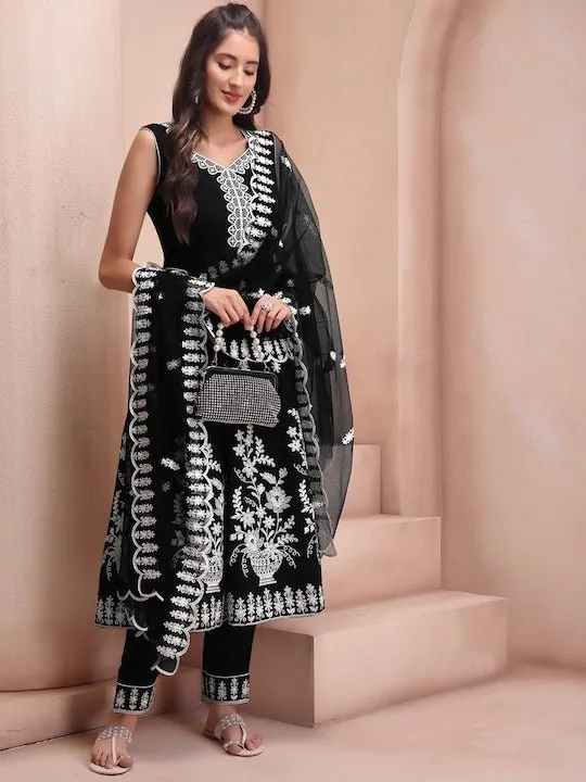 Black Floral Embroidered Thread Work Chanderi Cotton Kurta & Trousers With Dupatta