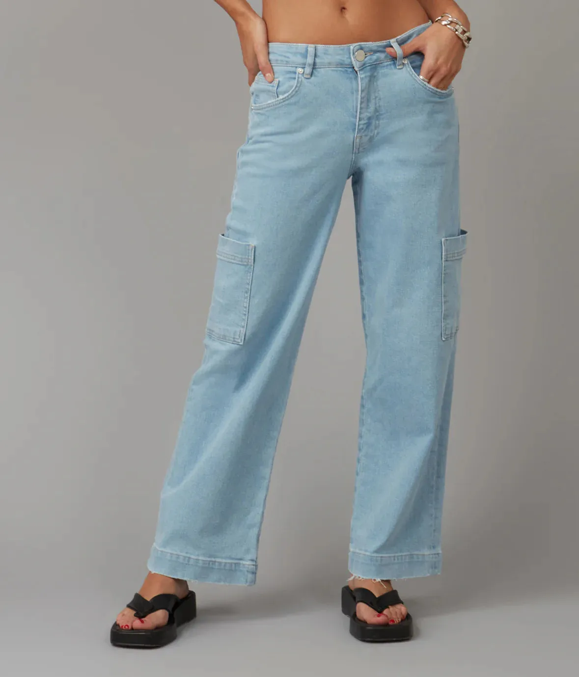 Phoenix Mid Rise Cargo Jeans - Clear Sky